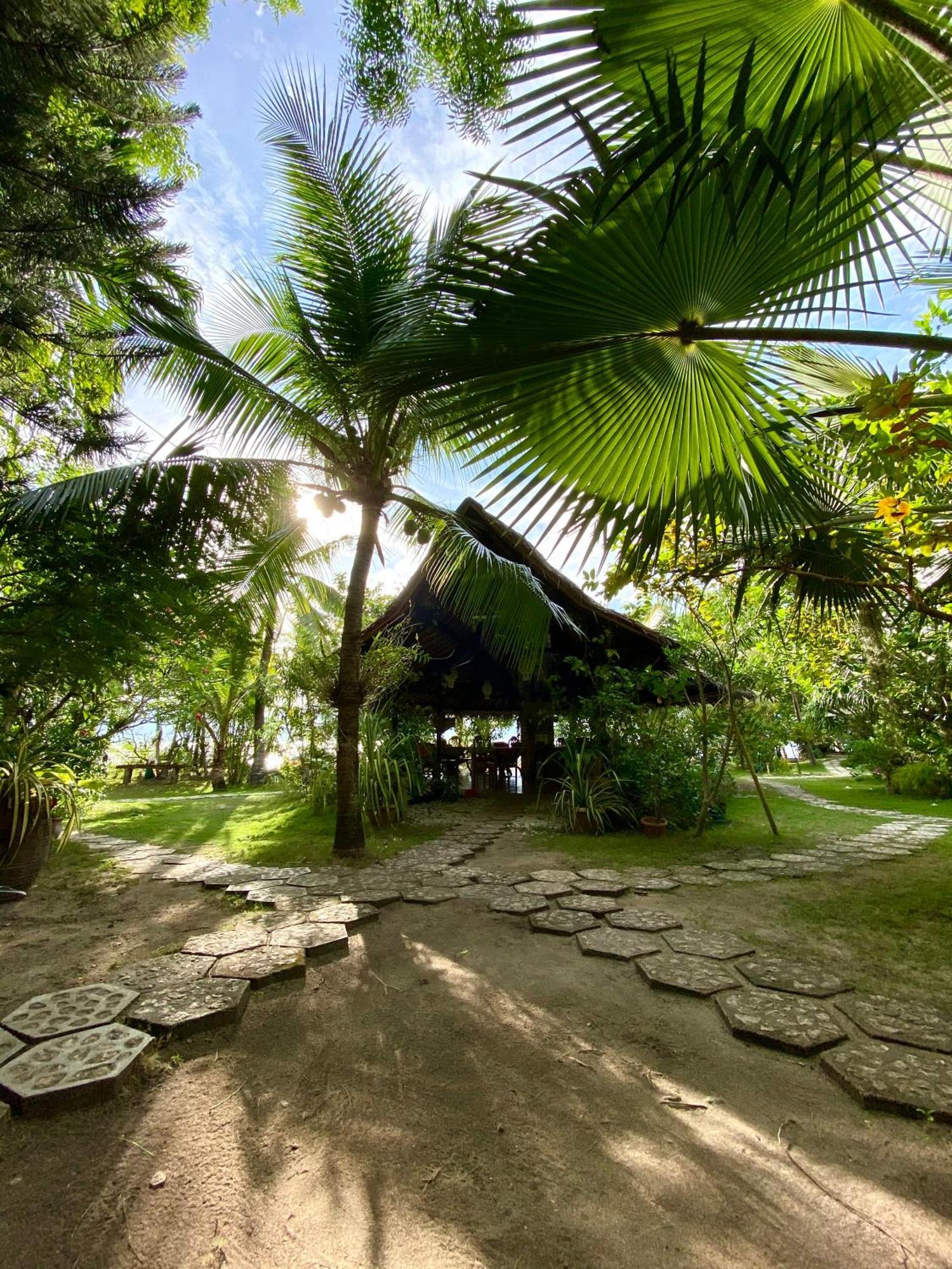 Ravenala Beach Bungalows Moalboal Exterior foto